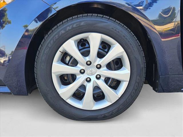 Used 2023 Toyota Corolla LE image 23