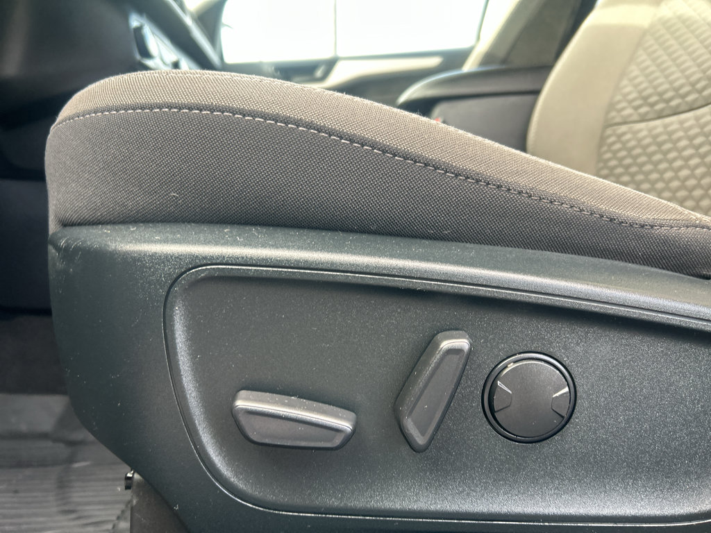 Used 2022 Ford Escape SE w/ SE Sport Appearance Package AWD/4WD image 16