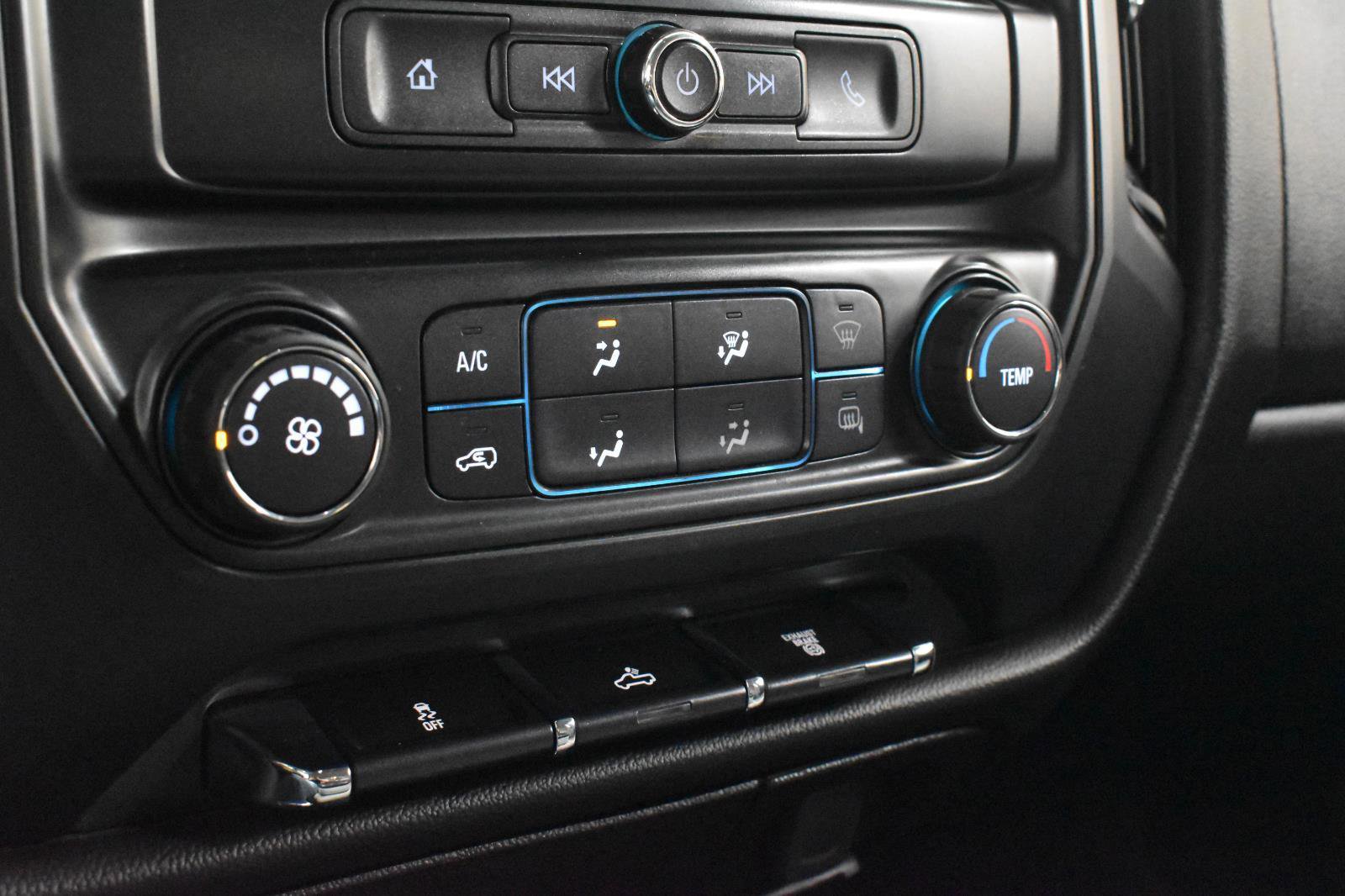 Used 2019 GMC Sierra 2500 4x4 Crew Cab w/ Sierra Convenience Package image 16