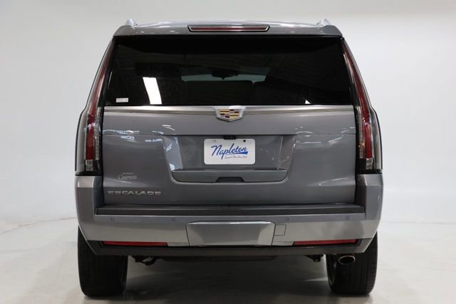 Used 2020 Cadillac Escalade Luxury w/ LPO, Radiant Package AWD/4WD image 7