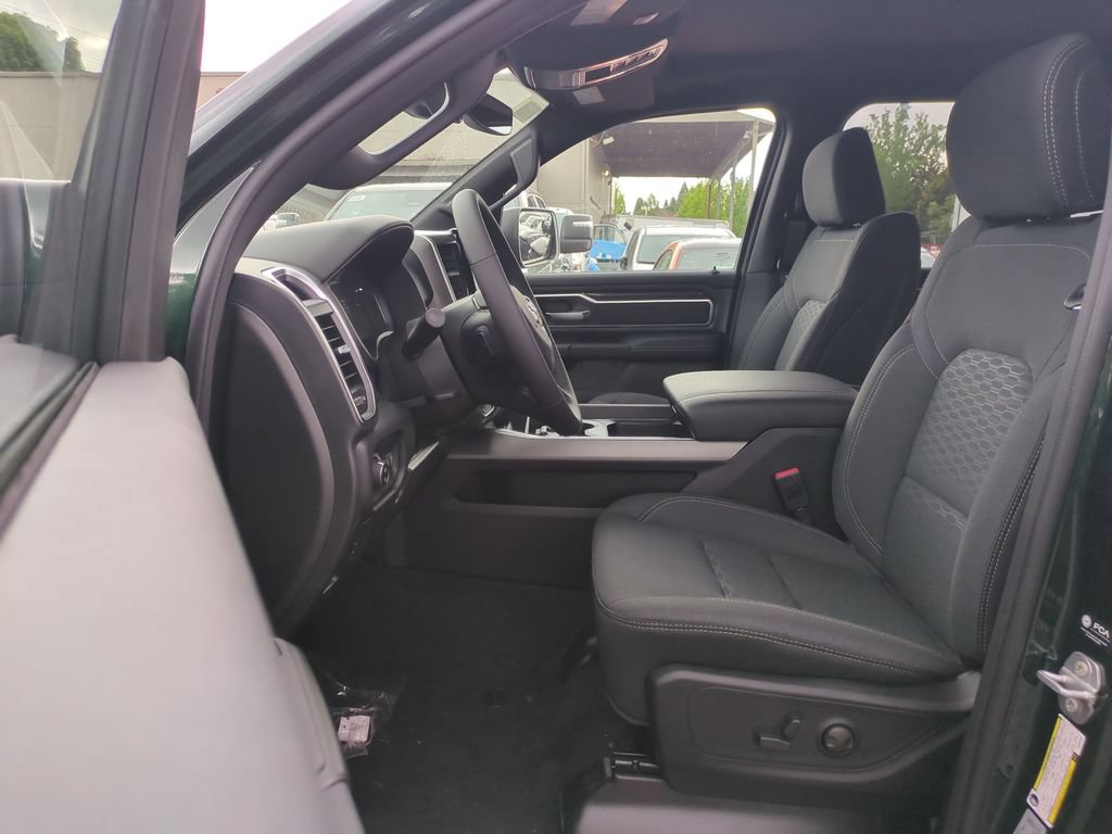 New 2026 RAM 1500 Big Horn AWD/4WD image 12