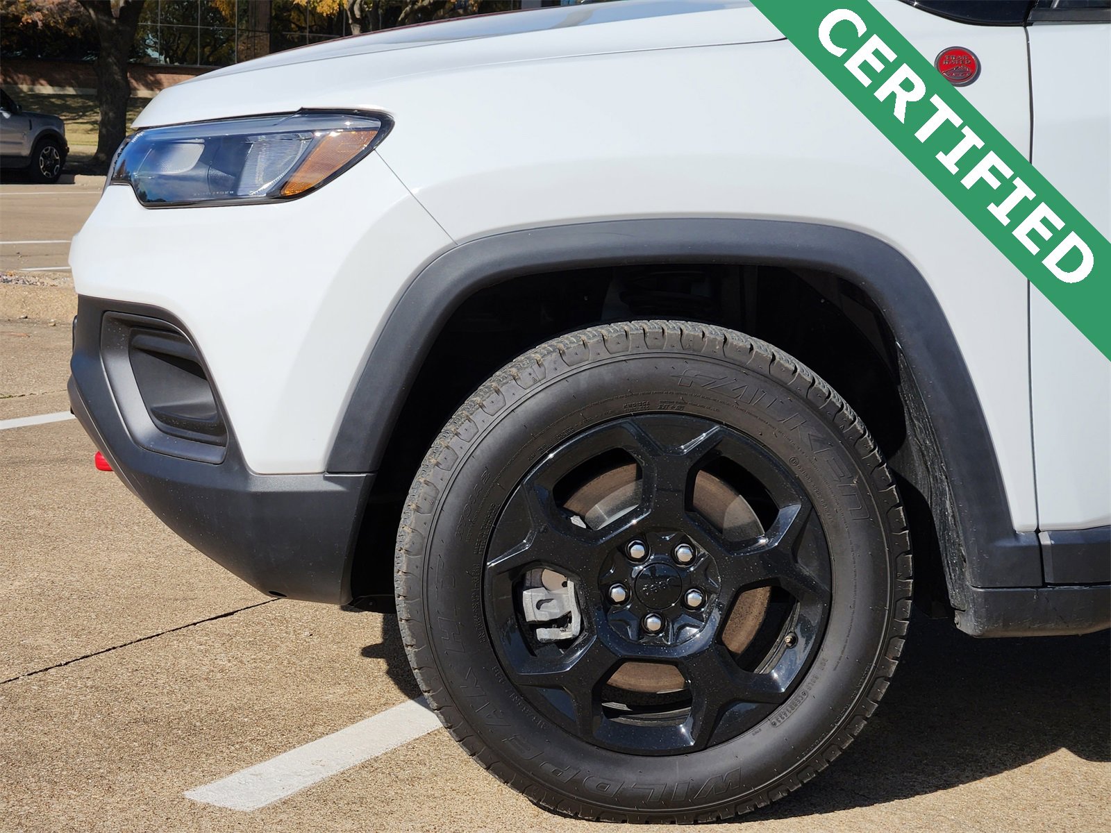 Used 2023 Jeep Compass Trailhawk image 9