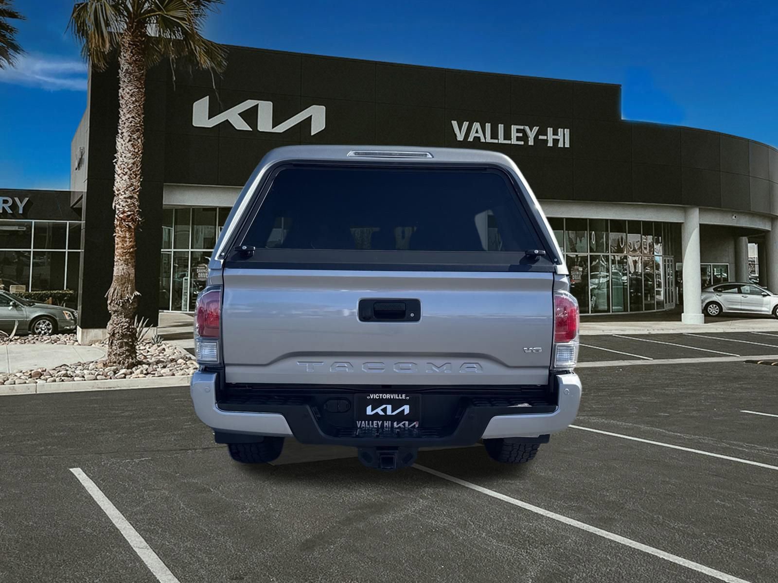 Used 2021 Toyota Tacoma TRD Off-Road w/ Technology Package image 8