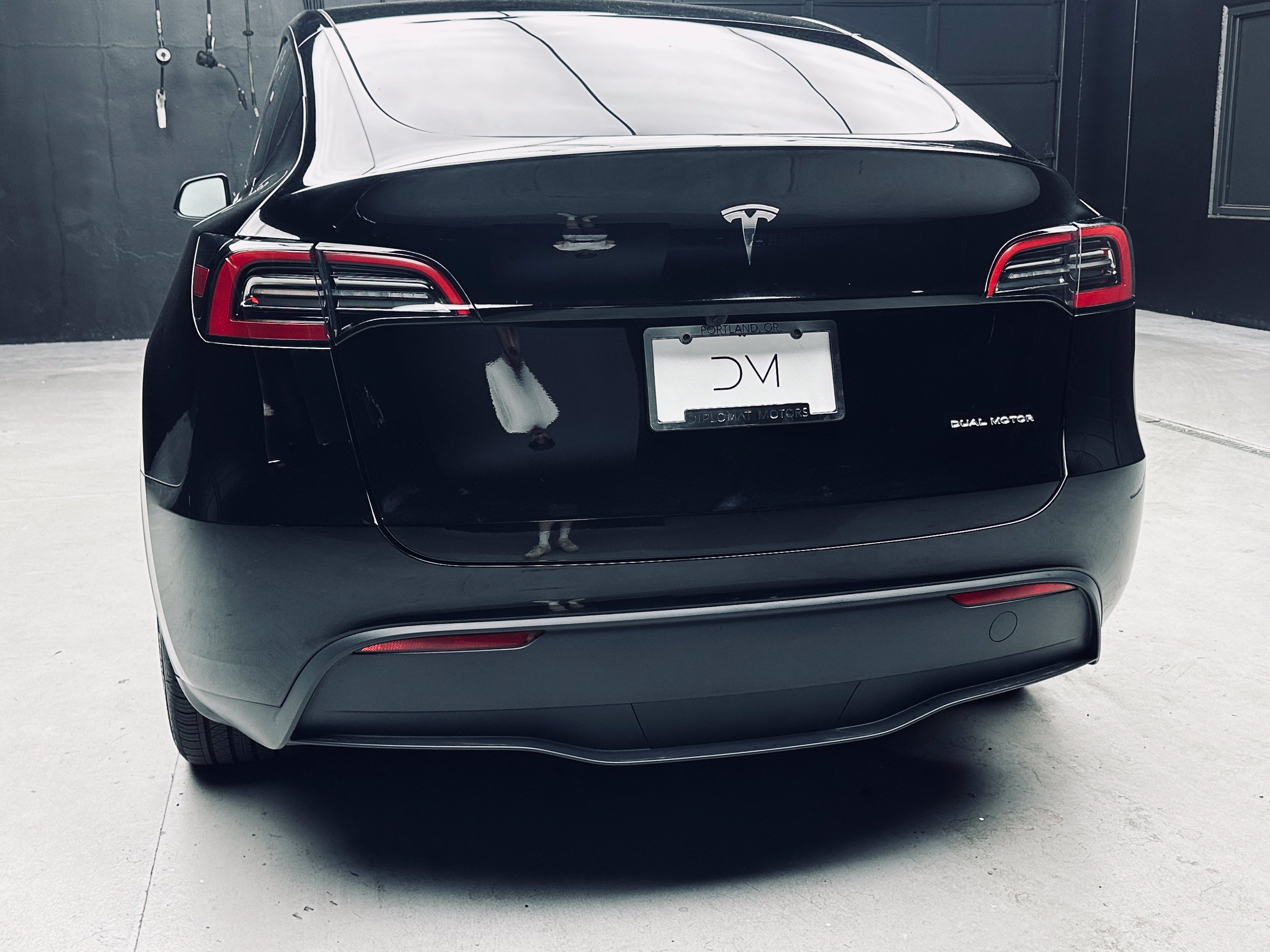 Used 2023 Tesla Model Y Long Range AWD/4WD image 16