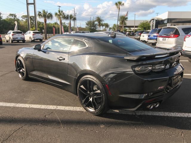 Used 2024 Chevrolet Camaro LT RWD image 3