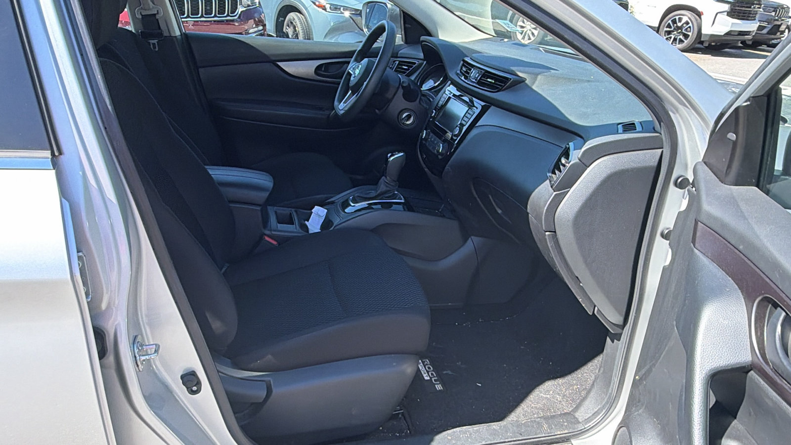 Used 2022 Nissan Rogue Sport S FWD image 19
