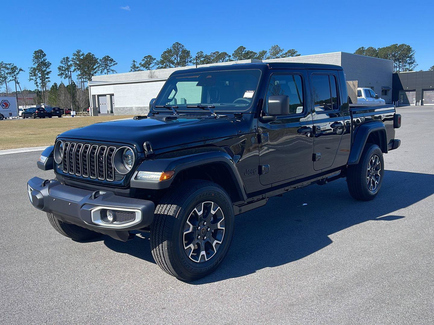 New 2026 Jeep Gladiator Sport AWD/4WD image 3