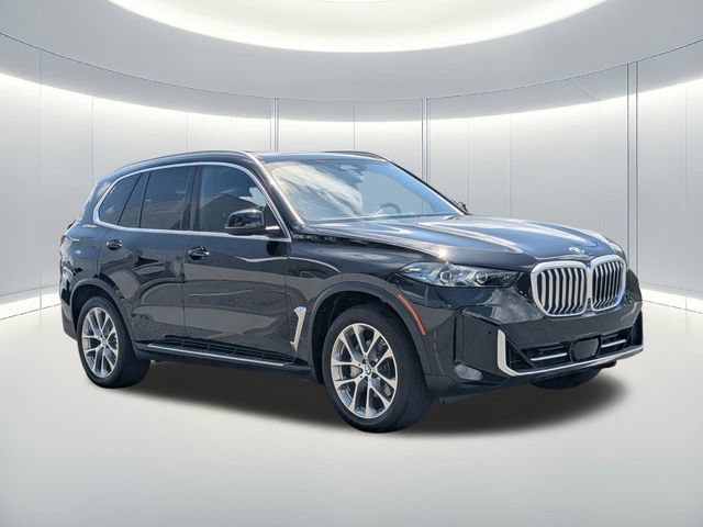 Used 2025 BMW X5 xDrive40i AWD/4WD image 4