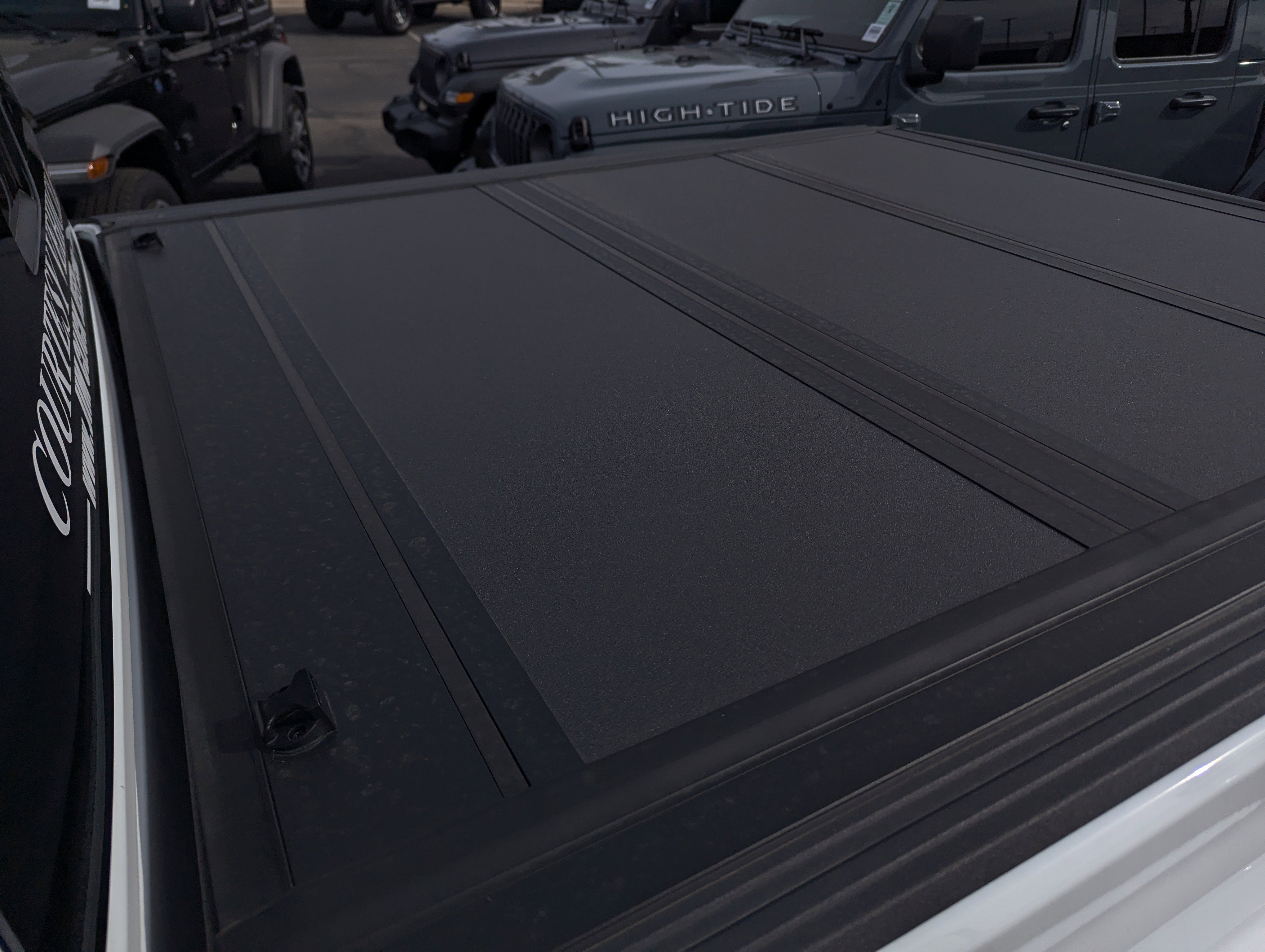 New 2025 Jeep Gladiator Sport image 8