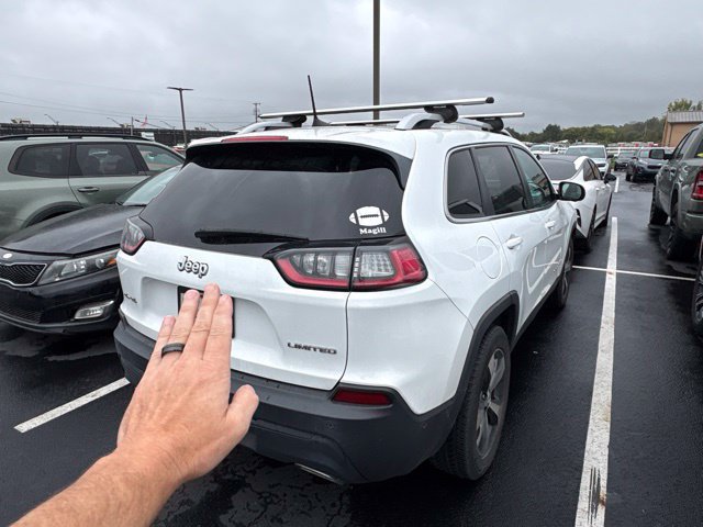 Used 2021 Jeep Cherokee Limited w/ Mopar Interior Package AWD/4WD image 10