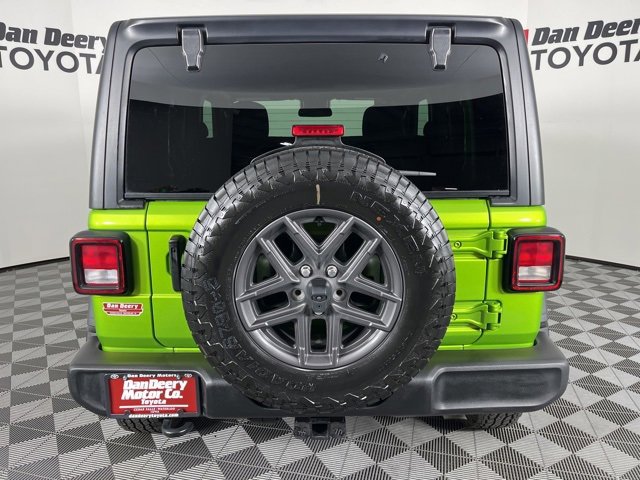 Used 2025 Jeep Wrangler Sport image 24