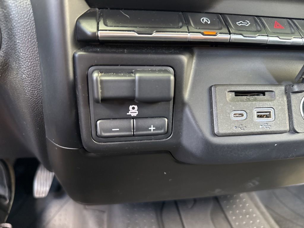 Used 2020 Chevrolet Silverado 1500 LT w/ All-Star Edition RWD image 35