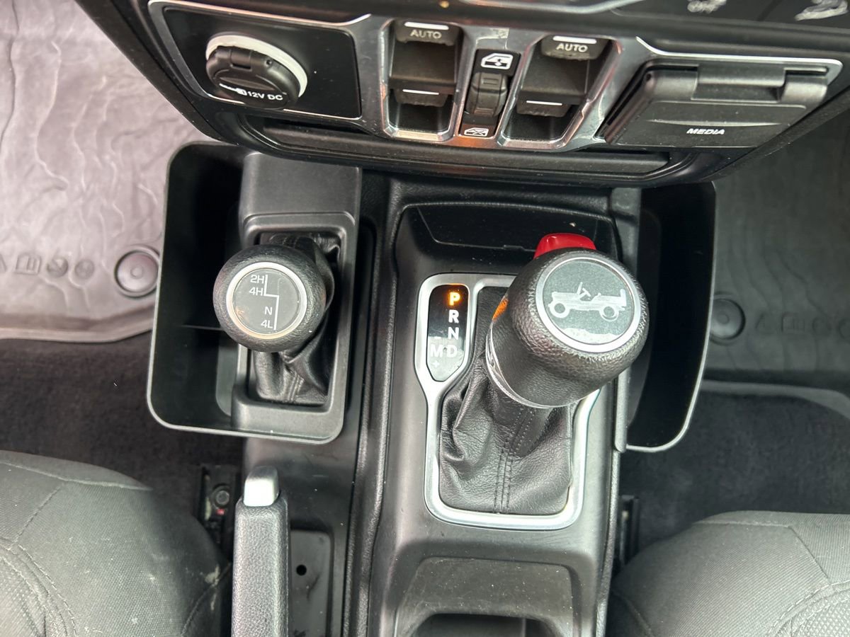 Used 2019 Jeep Wrangler Unlimited Sport S image 24