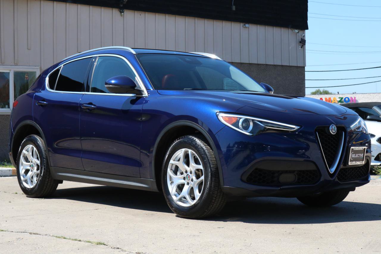 Used 2021 Alfa Romeo Stelvio Sprint w/ Sun & Sound Package AWD/4WD image 8