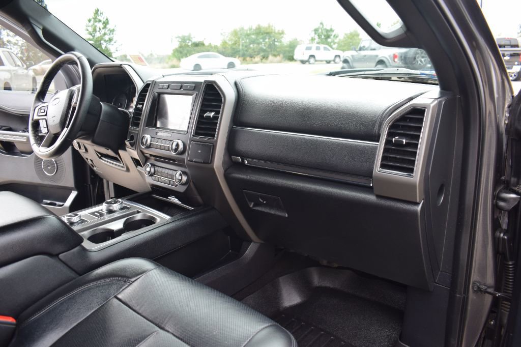Used 2018 Ford Expedition XLT w/ Equipment Group 202A image 18