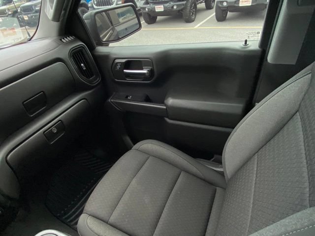 Used 2023 Chevrolet Silverado 1500 Custom AWD/4WD image 28