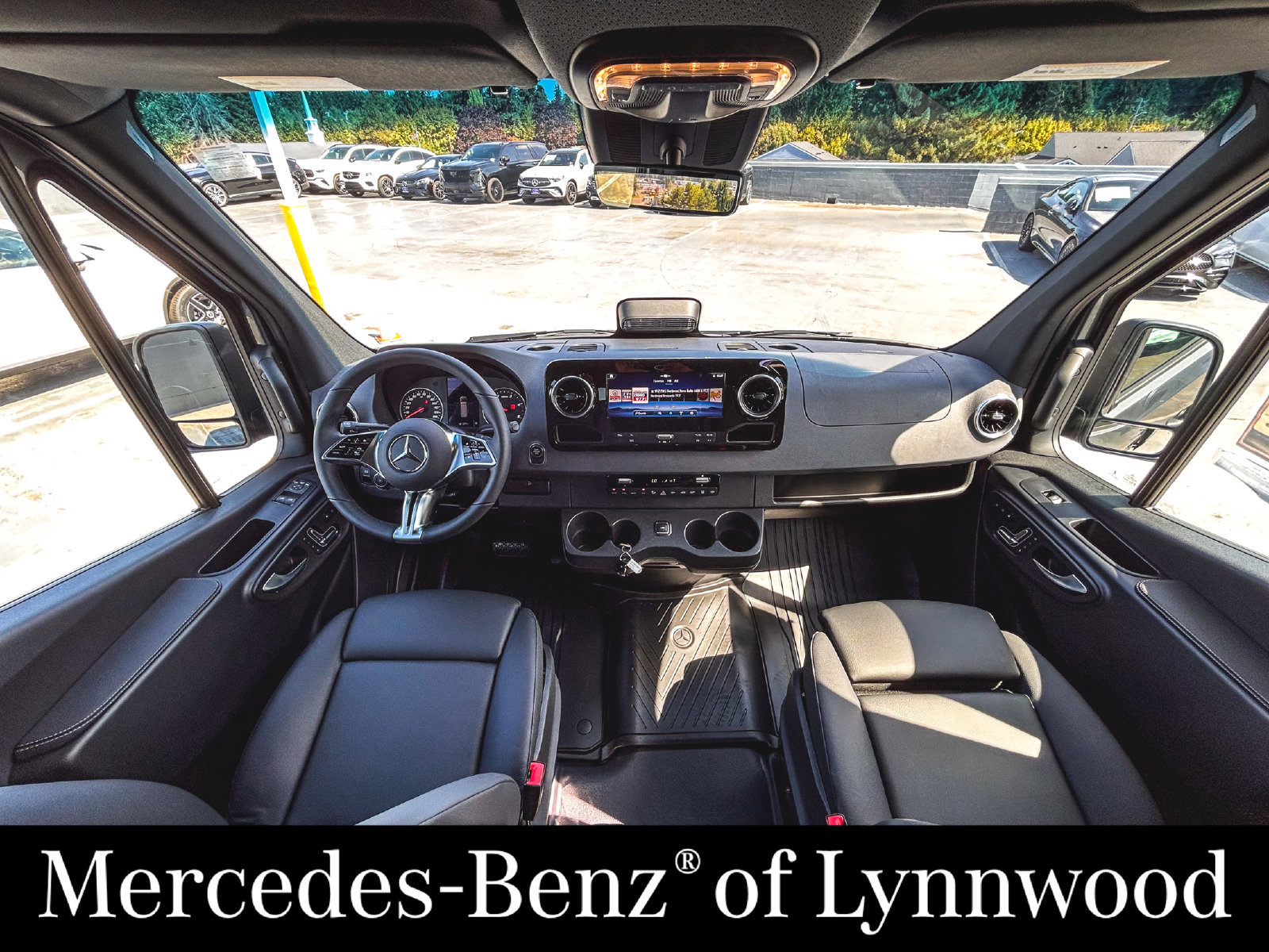 New 2026 Mercedes-Benz Sprinter 2500 image 17