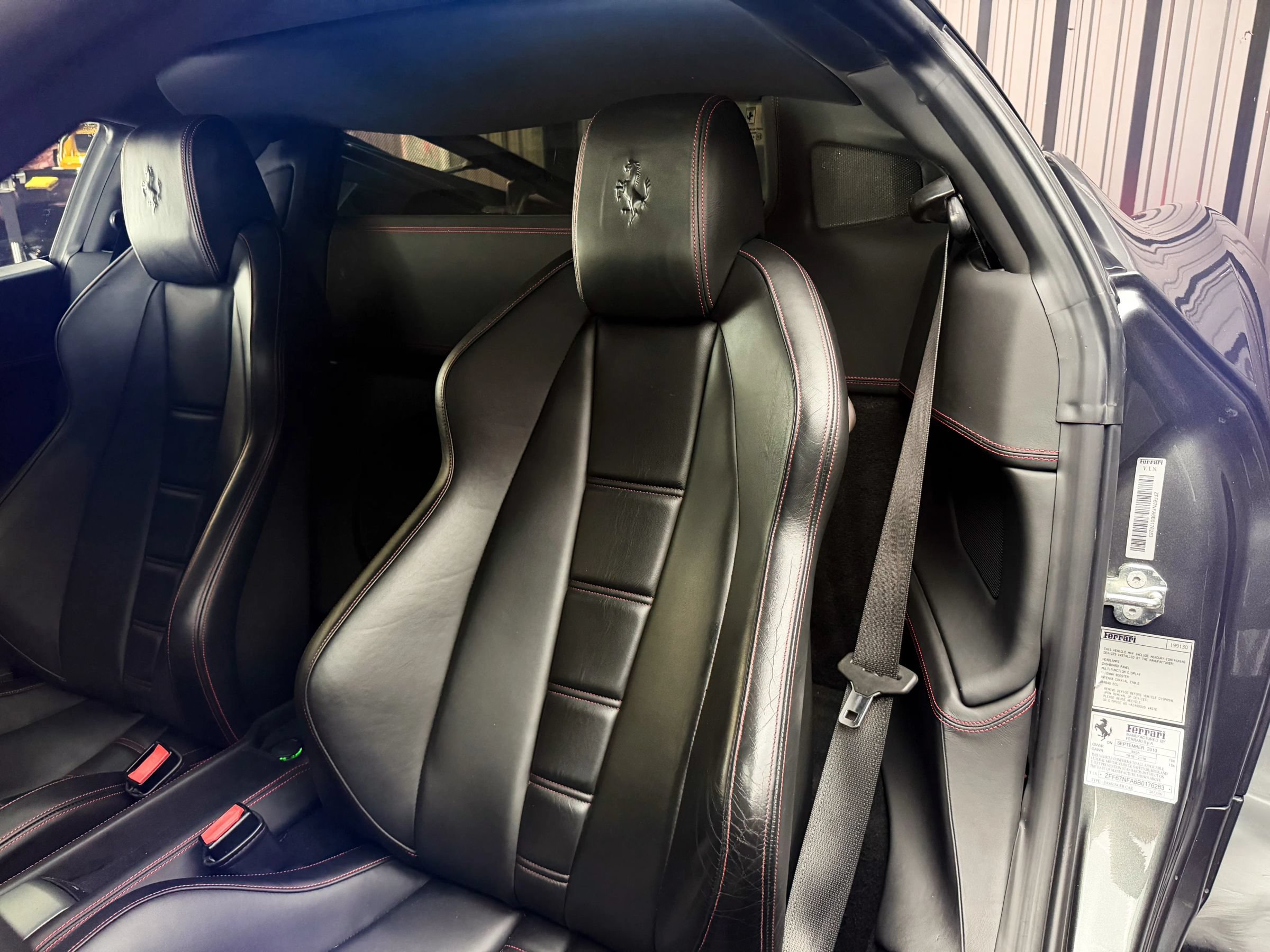 Used 2011 Ferrari 458 Italia Coupe RWD image 17