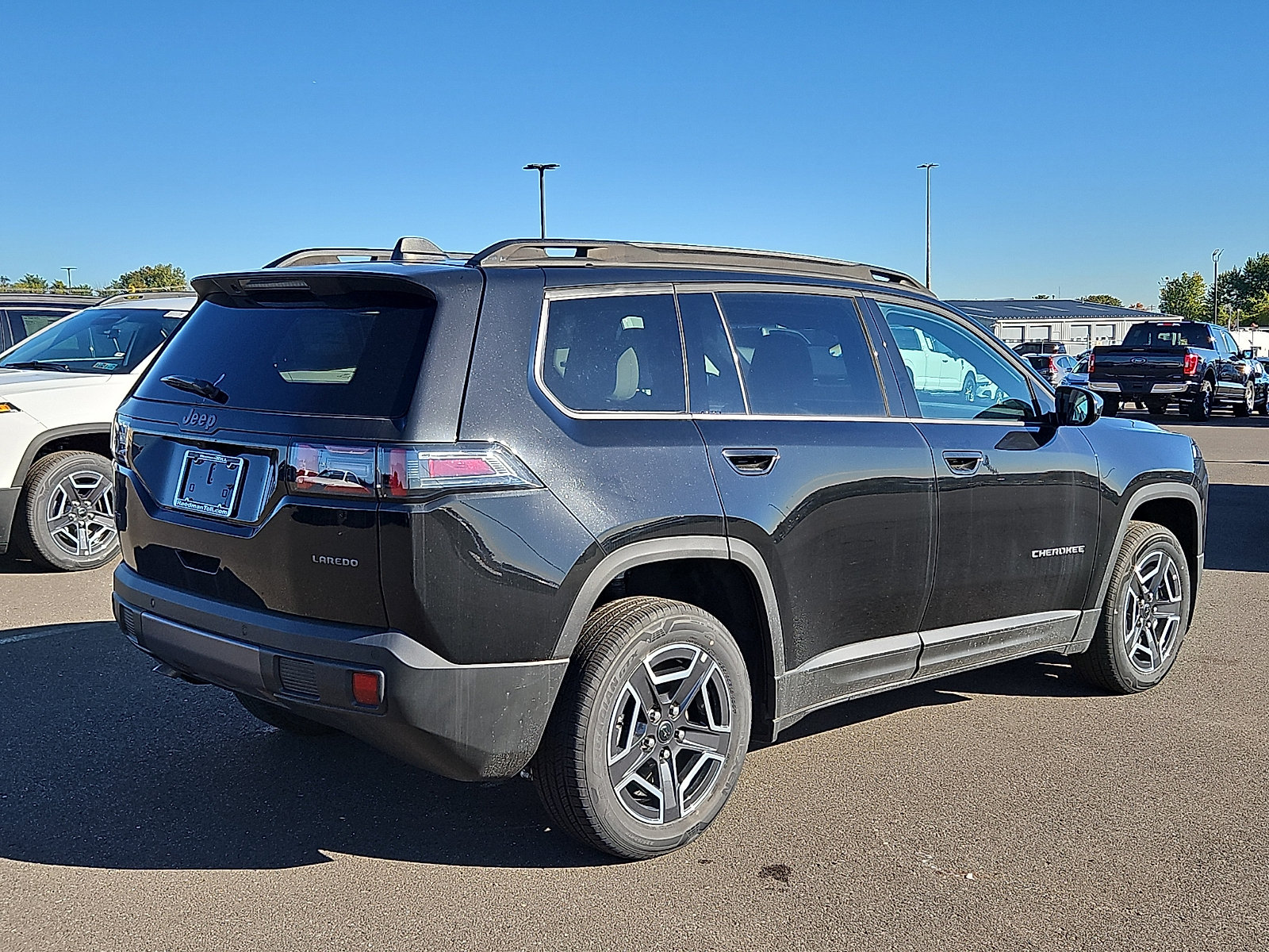 New 2026 Jeep Cherokee Laredo AWD/4WD image 4