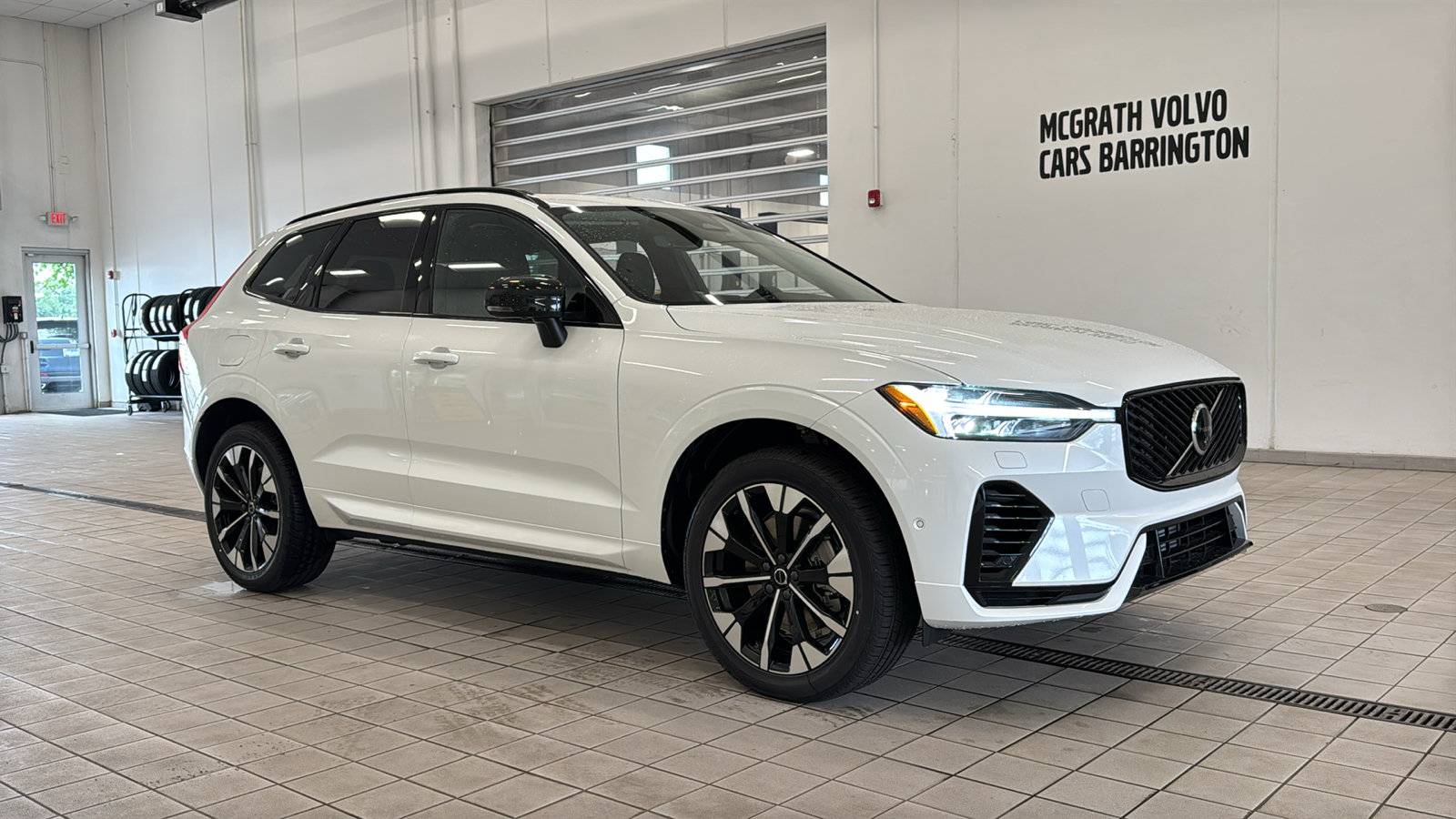 New 2026 Volvo XC60 T8 Plus w/ Protection Package Premier AWD/4WD image 3