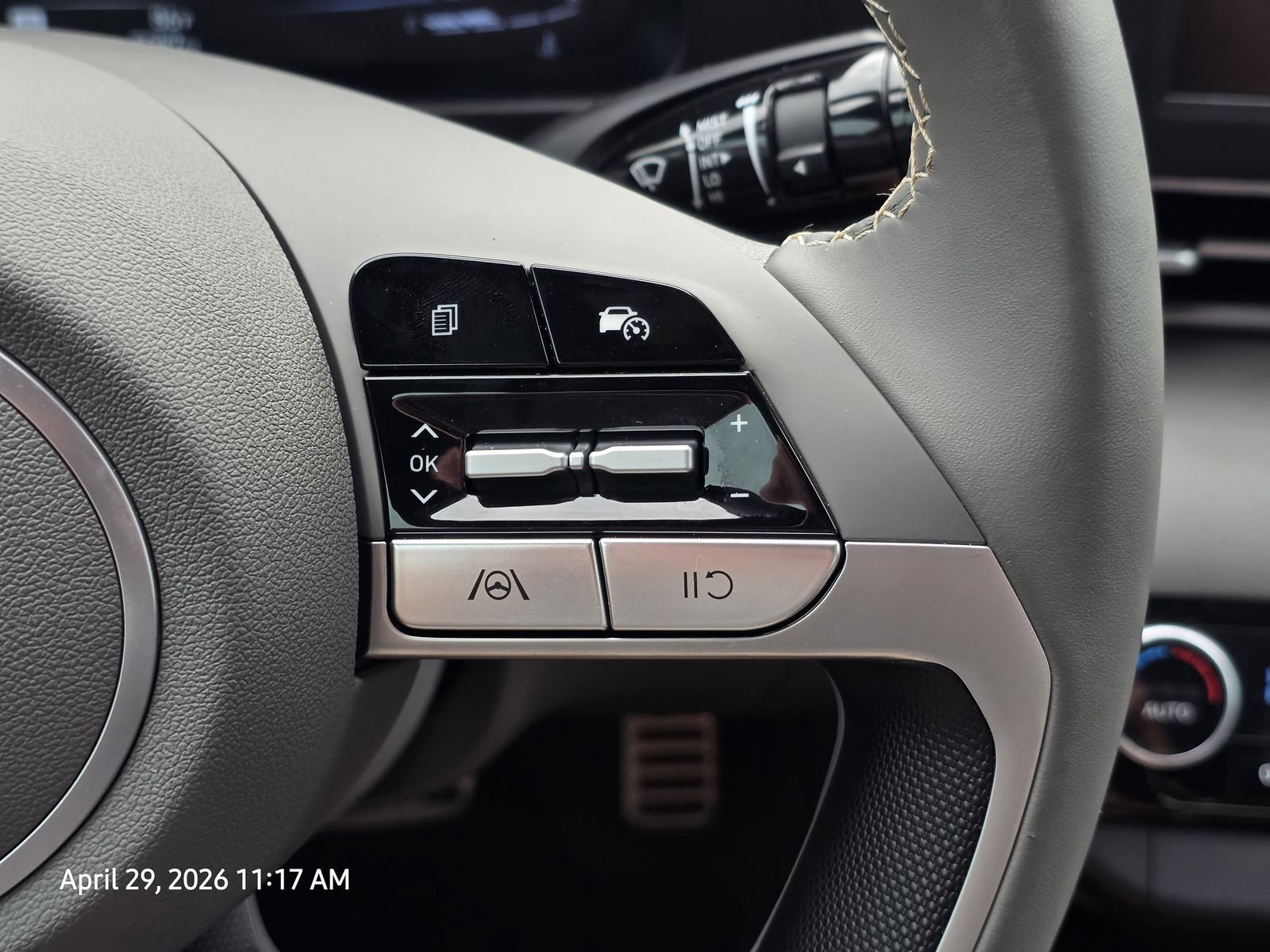 Certified 2025 Hyundai Elantra Sport FWD image 25