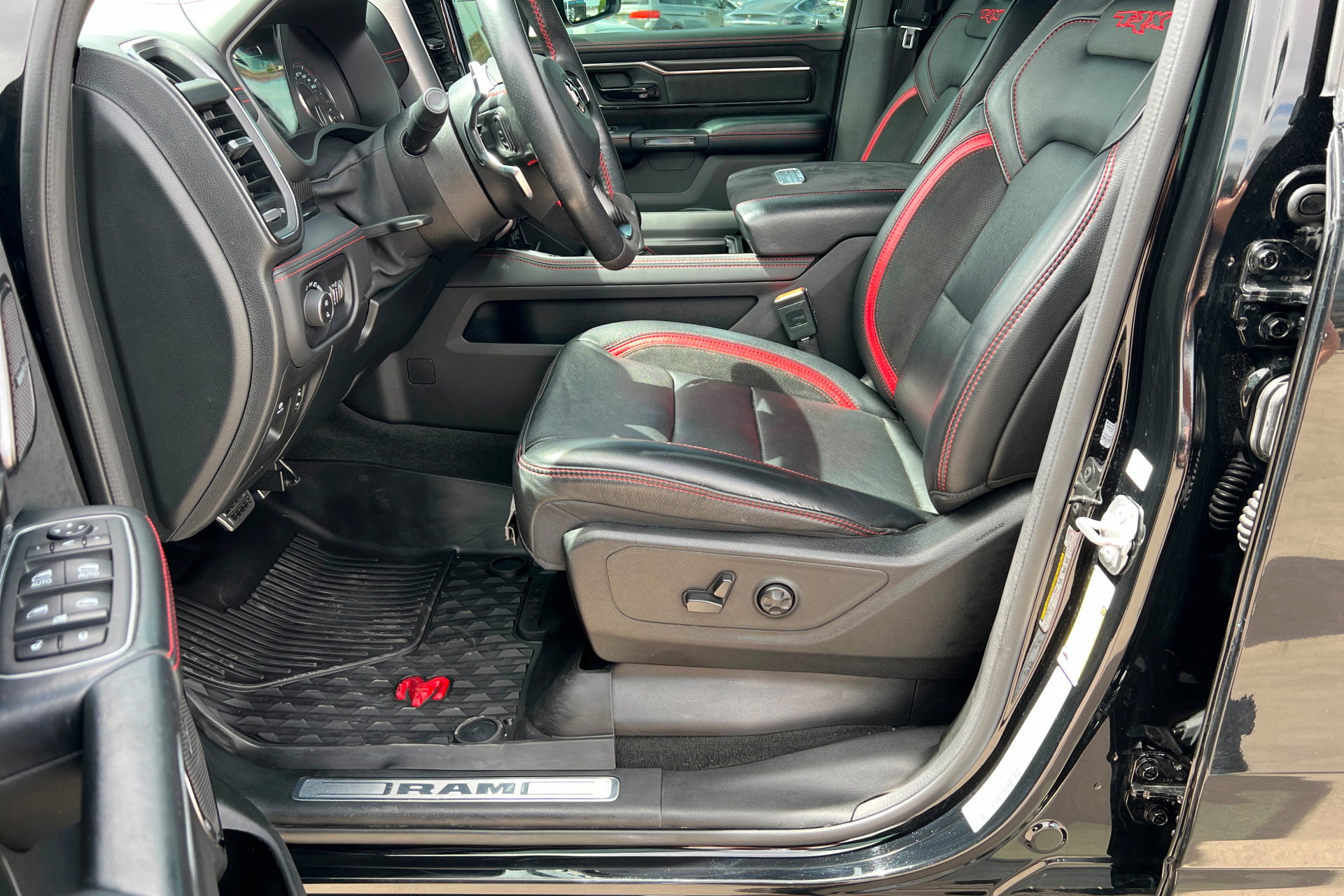 Used 2022 RAM 1500 TRX w/ TRX Level 2 Equipment Group AWD/4WD image 17