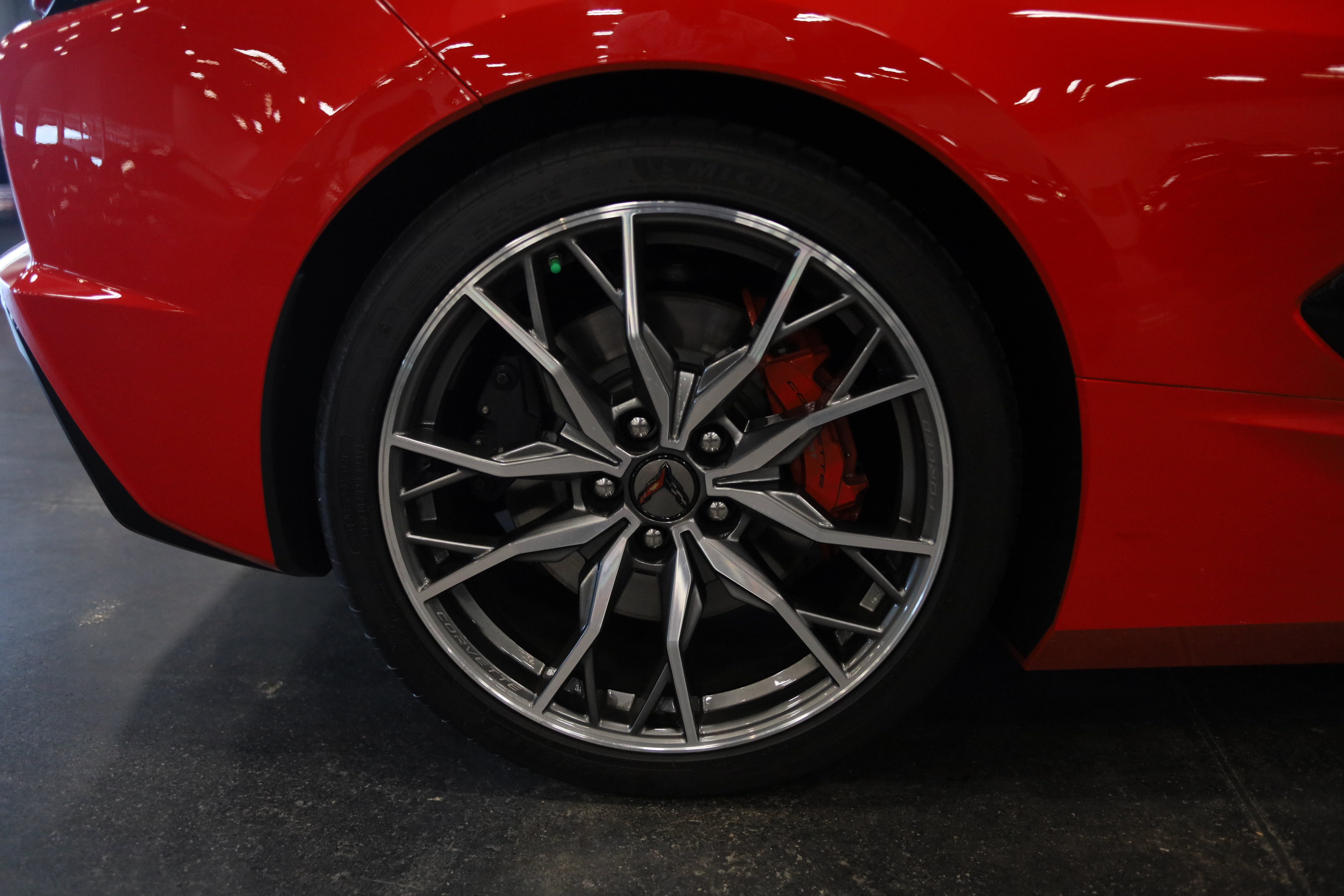 Used 2024 Chevrolet Corvette Stingray Premium Cpe w/ Z51 Performance Package RWD image 11