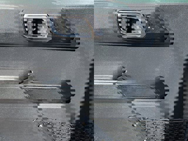 Used 2025 Ford Bronco Big Bend image 18