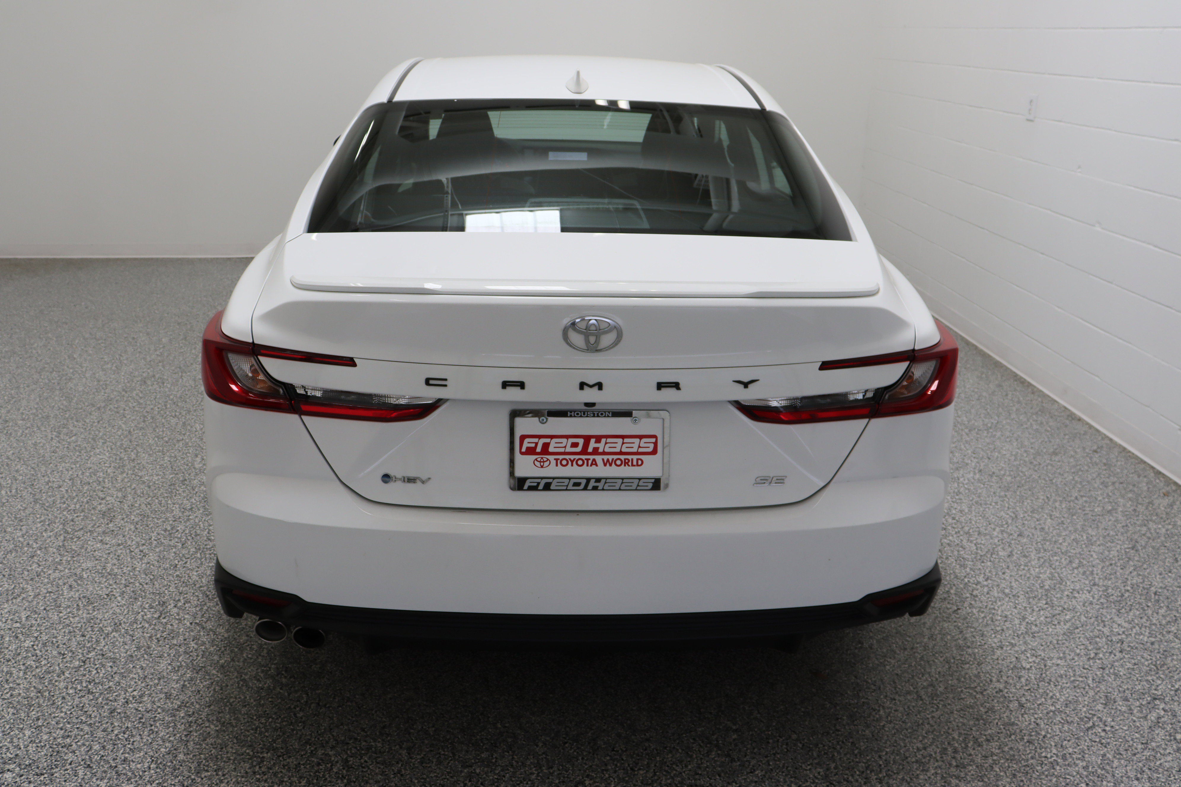Used 2025 Toyota Camry SE FWD image 7