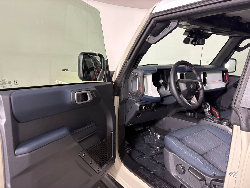 Used 2026 Ford Bronco Heritage Edition AWD/4WD image 11