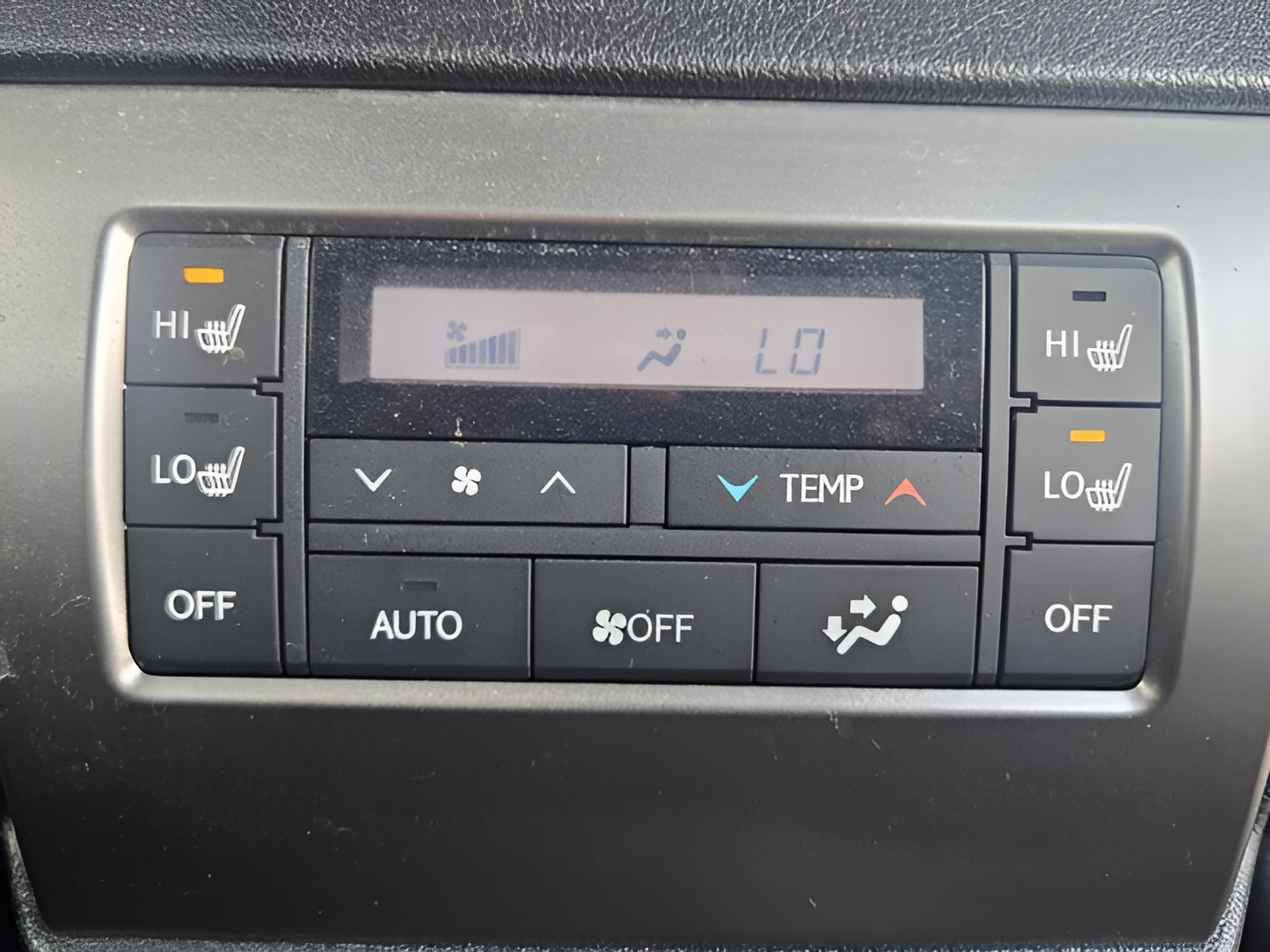 Certified 2023 Lexus GX 460 Luxury w/ Accessory Package AWD/4WD image 15