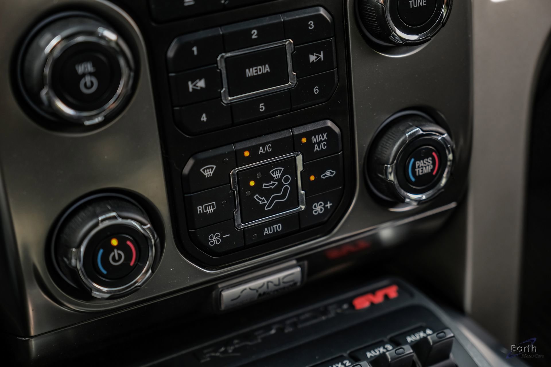 Used 2013 Ford F150 Raptor w/ Luxury Equipment Group AWD/4WD image 74