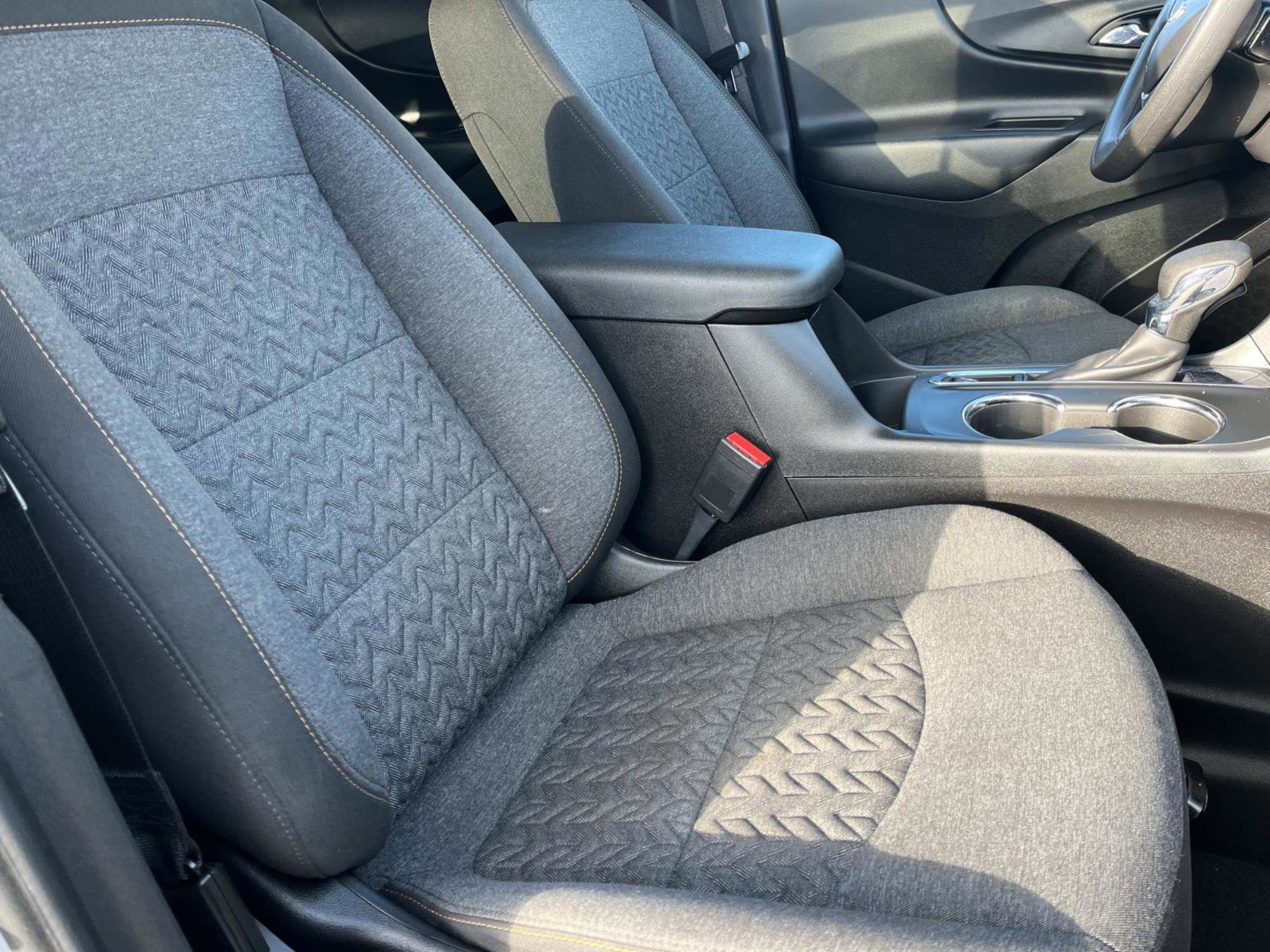 Used 2023 Chevrolet Equinox LT image 26