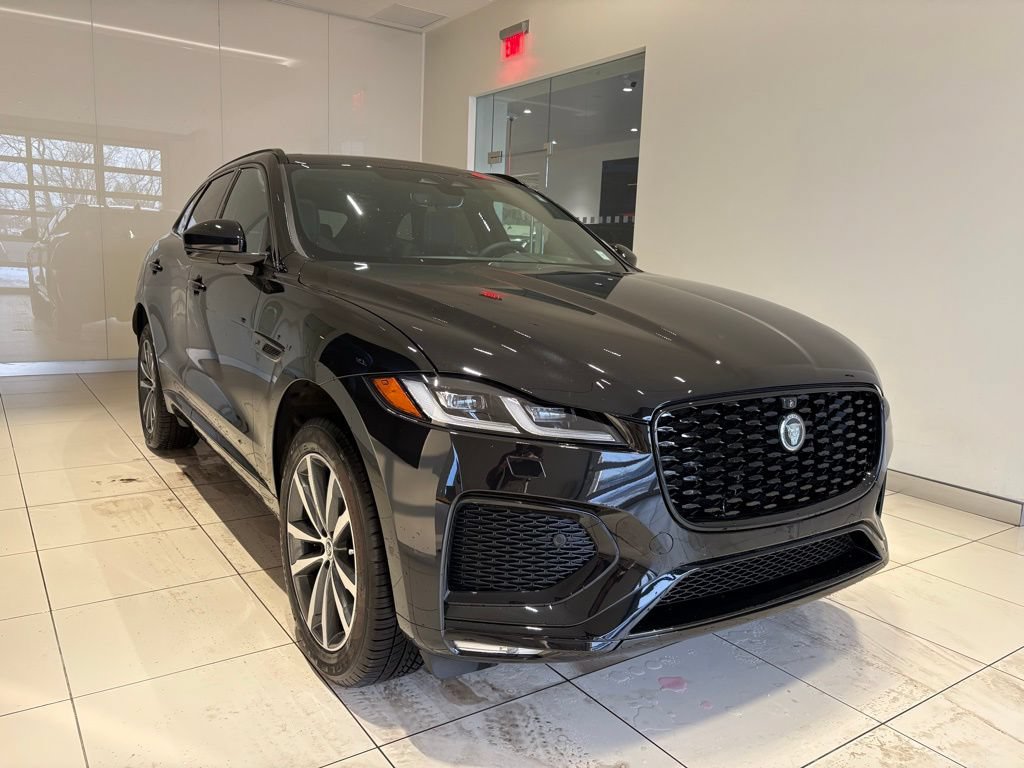 New 2026 Jaguar F-PACE R-Dynamic S AWD/4WD image 2