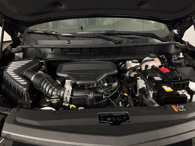 Used 2025 Cadillac XT6 Premium Luxury w/ LPO, Floor Liner Package AWD/4WD image 39