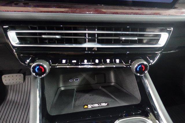 New 2026 Chevrolet Traverse Z71 w/ Enhanced Driving Package image 16