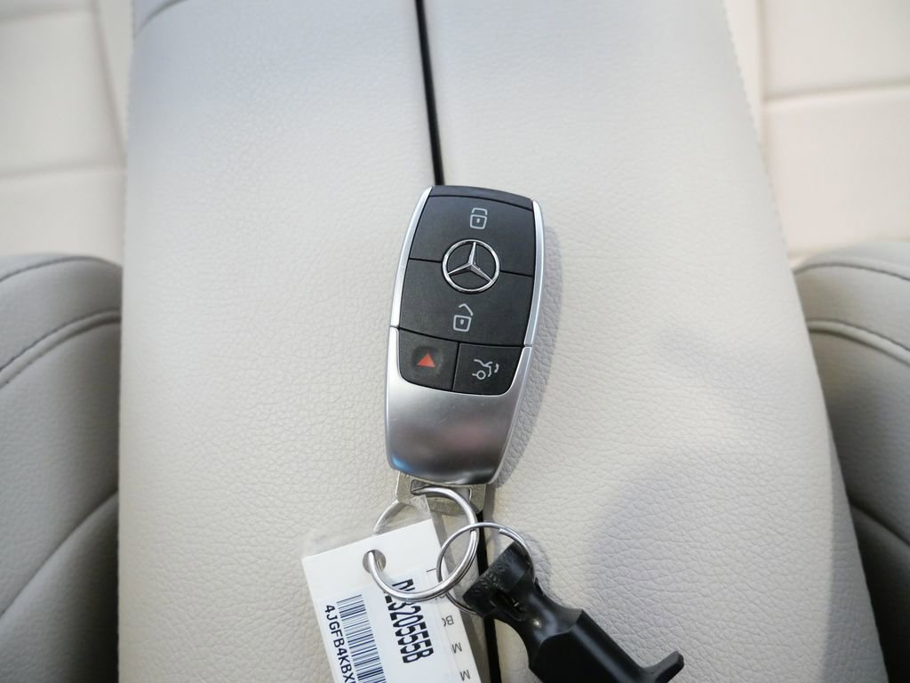 Used 2020 Mercedes-Benz GLE 350 4MATIC image 31