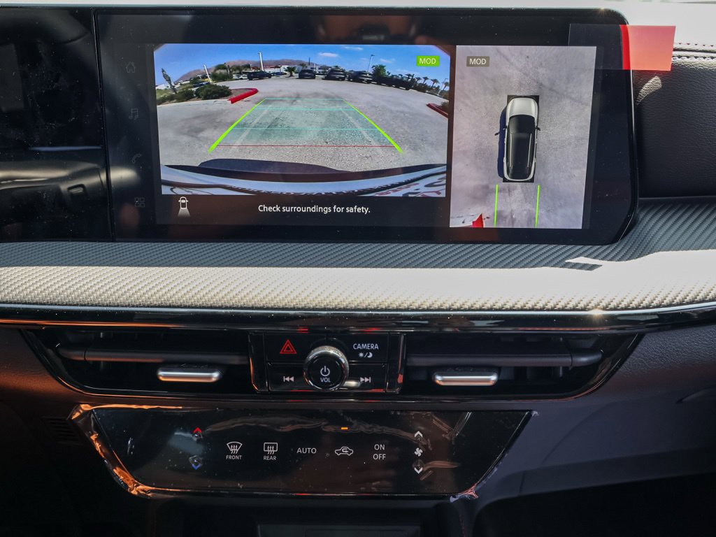New 2026 Nissan Kicks SR FWD image 31