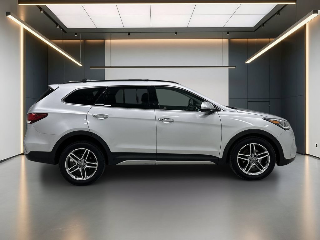 Used 2017 Hyundai Santa Fe Limited AWD/4WD image 7
