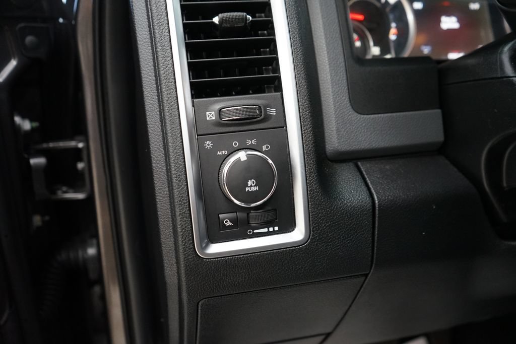 Used 2014 RAM 1500 Big Horn AWD/4WD image 29