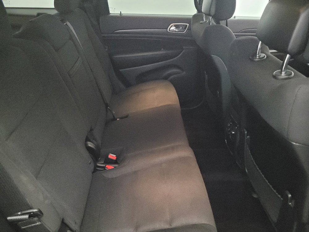 Used 2017 Jeep Grand Cherokee Laredo w/ Quick Order Package 23E image 19