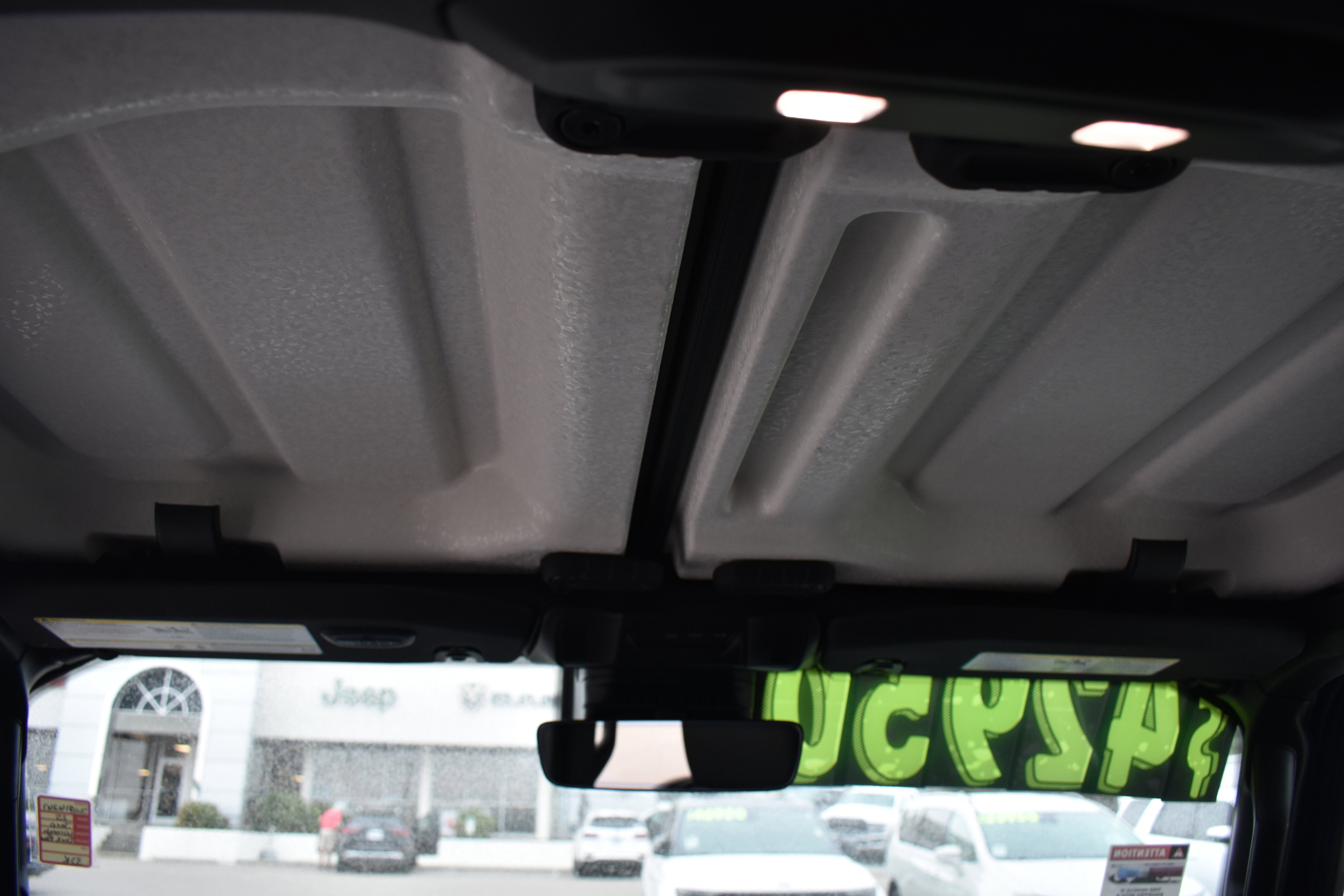 Used 2025 Jeep Wrangler Unlimited Rubicon w/ Safety Group image 31