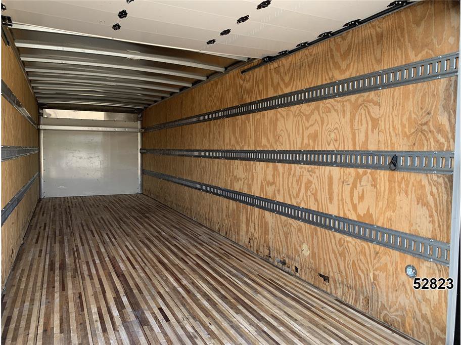 Used 2024 Chevrolet Low Cab Forward 6500XD RWD image 12