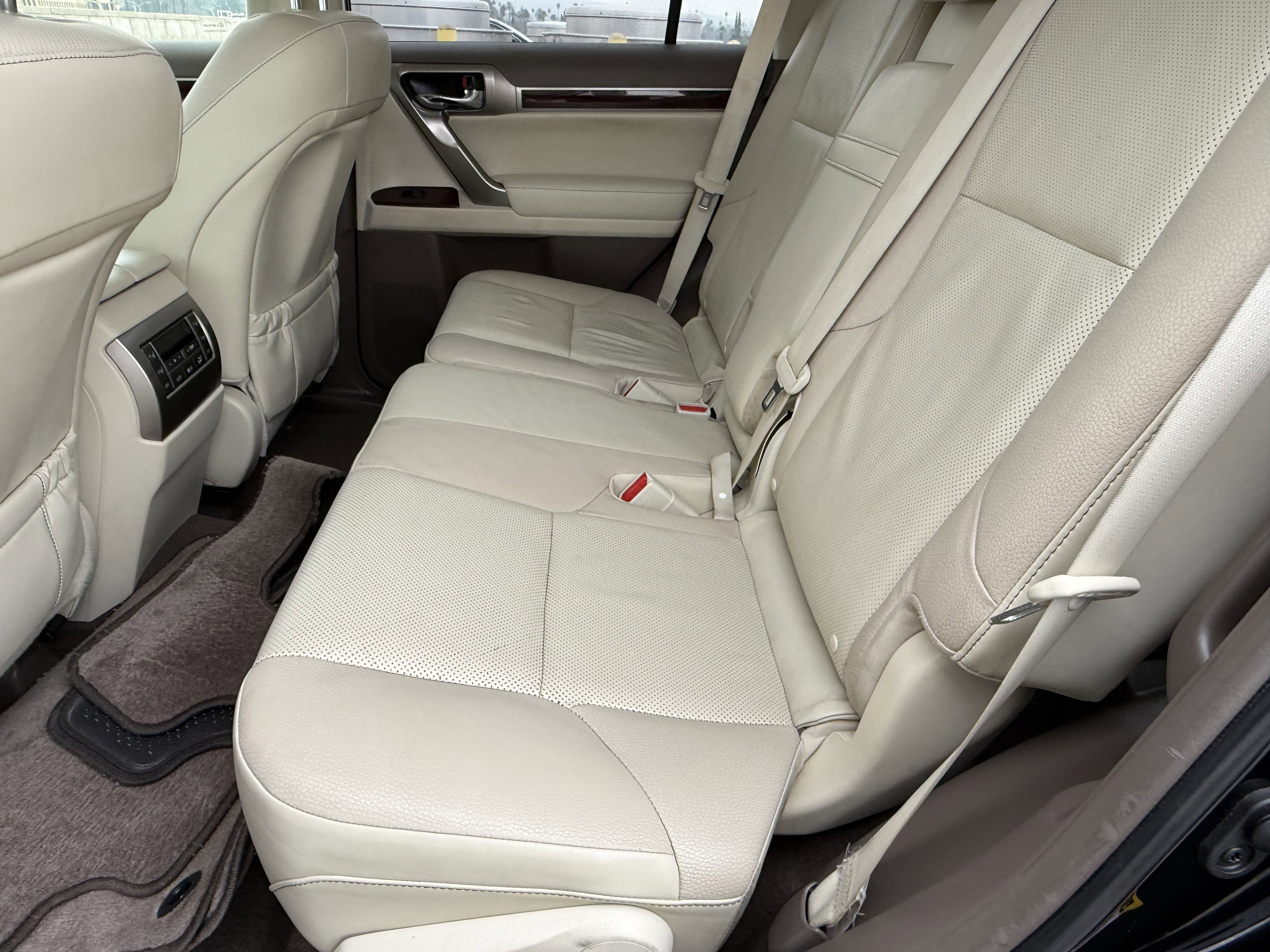 Used 2019 Lexus GX 460 Premium image 29