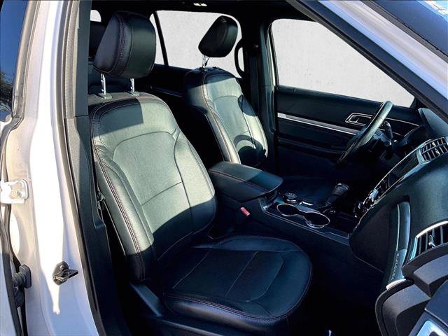 Used 2018 Ford Explorer Sport w/ Ford Safe & Smart Package image 9
