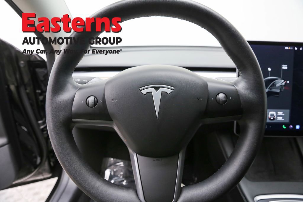 Used 2021 Tesla Model 3 Standard Range Plus image 10