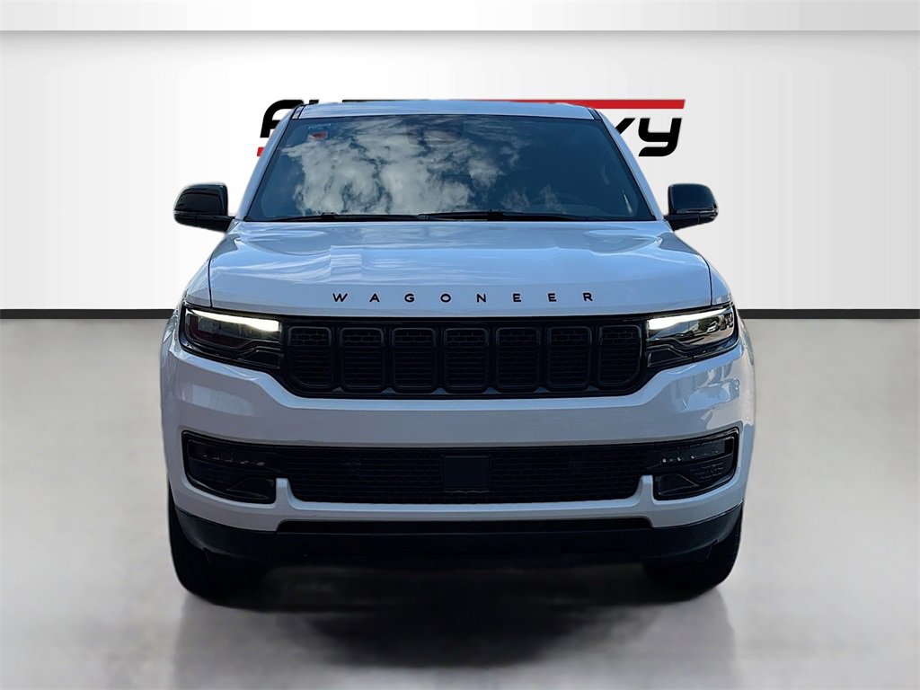 Used 2025 Jeep Wagoneer Series II image 2
