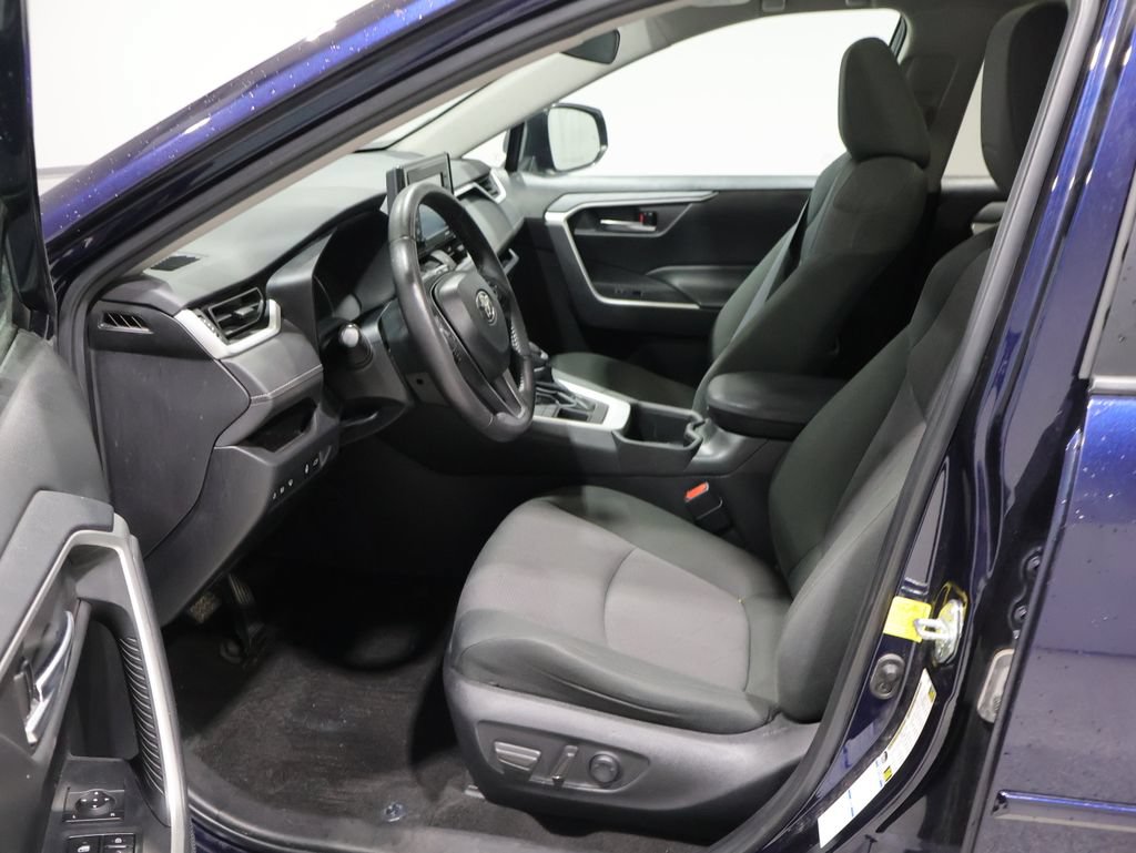 Used 2022 Toyota RAV4 XLE w/ Convenience Package AWD/4WD image 11