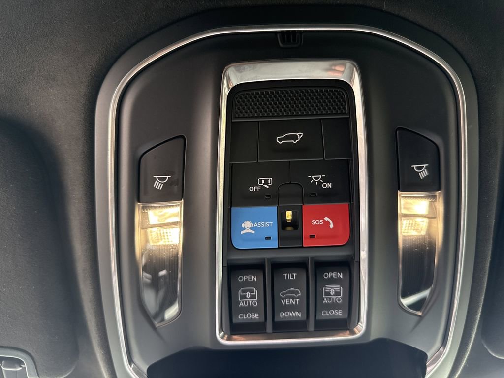 Used 2024 Jeep Wagoneer Launch Edition image 34