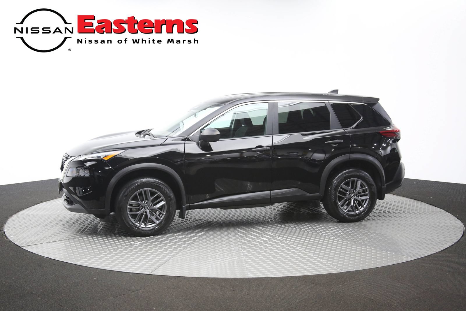 Used 2023 Nissan Rogue S AWD/4WD image 55